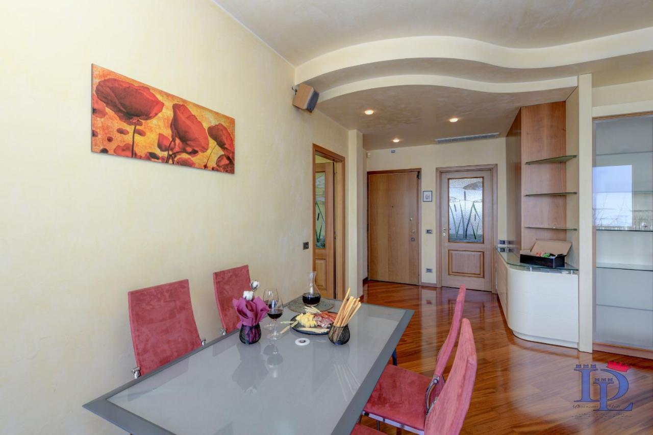 Desenzanoloft Official Partner Marriott Homes & Villas - Charming On The Lake Front Lake Desenzano del Garda Extérieur photo