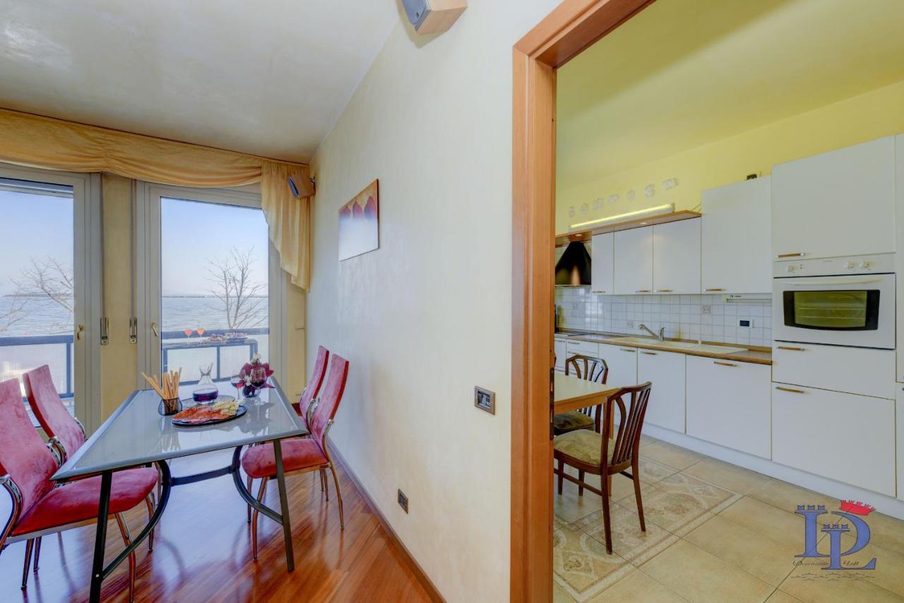Desenzanoloft Official Partner Marriott Homes & Villas - Charming On The Lake Front Lake Desenzano del Garda Extérieur photo