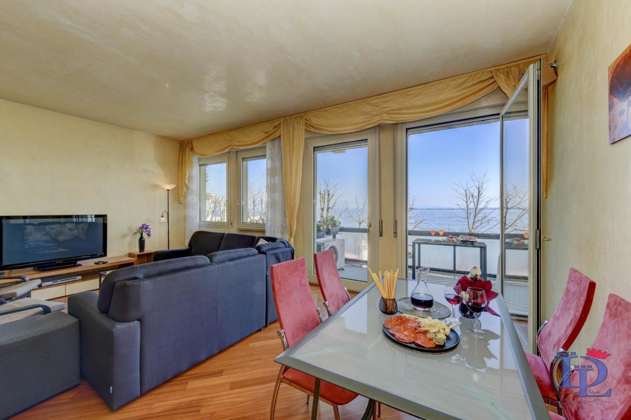 Desenzanoloft Official Partner Marriott Homes & Villas - Charming On The Lake Front Lake Desenzano del Garda Extérieur photo