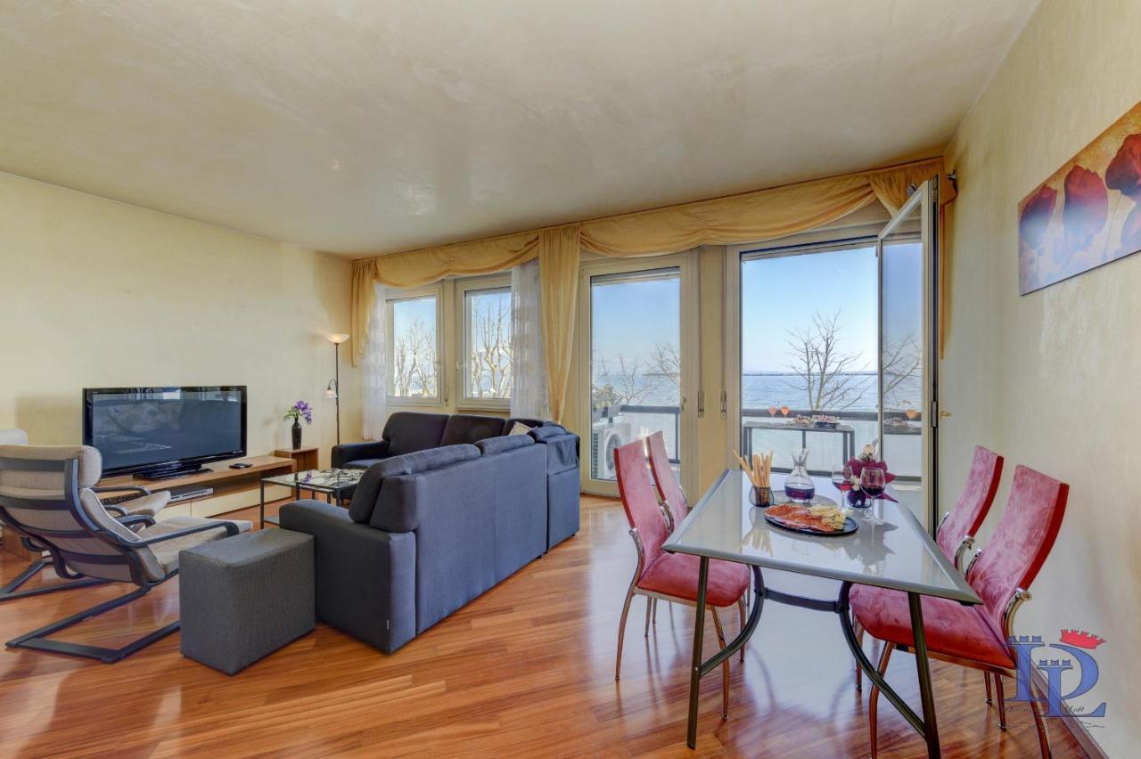 Desenzanoloft Official Partner Marriott Homes & Villas - Charming On The Lake Front Lake Desenzano del Garda Extérieur photo